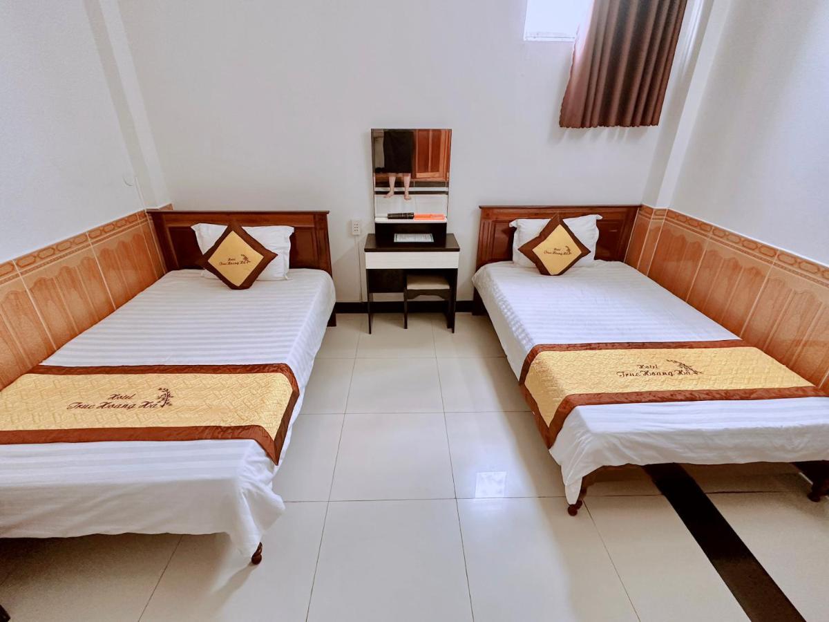 Truc Hoang Ha Hotel Kon Tum Buitenkant foto
