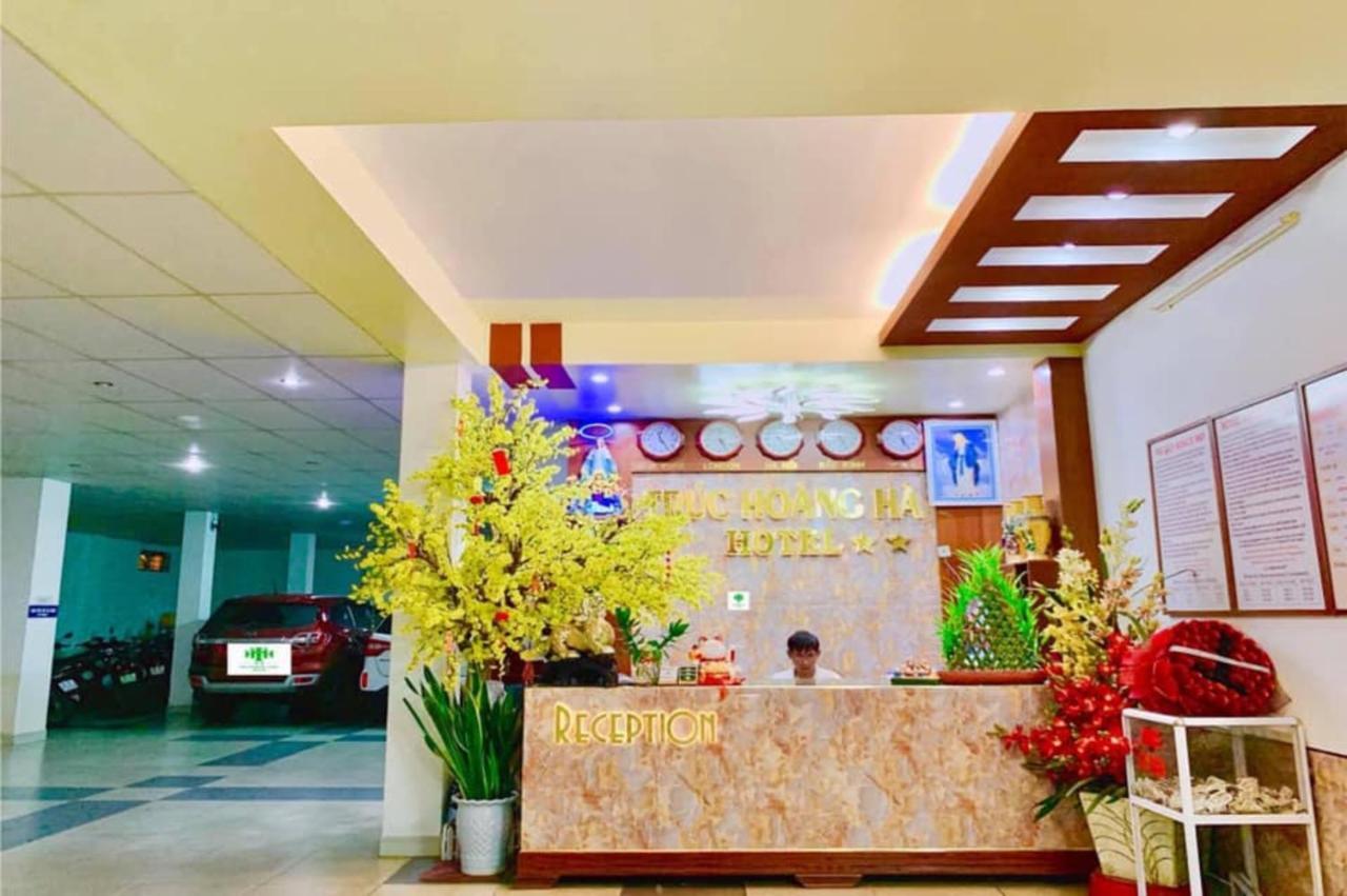 Truc Hoang Ha Hotel Kon Tum Buitenkant foto