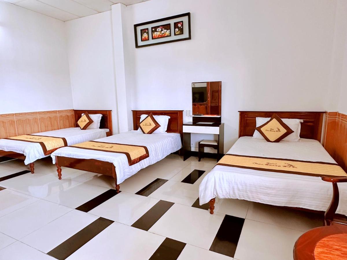 Truc Hoang Ha Hotel Kon Tum Buitenkant foto