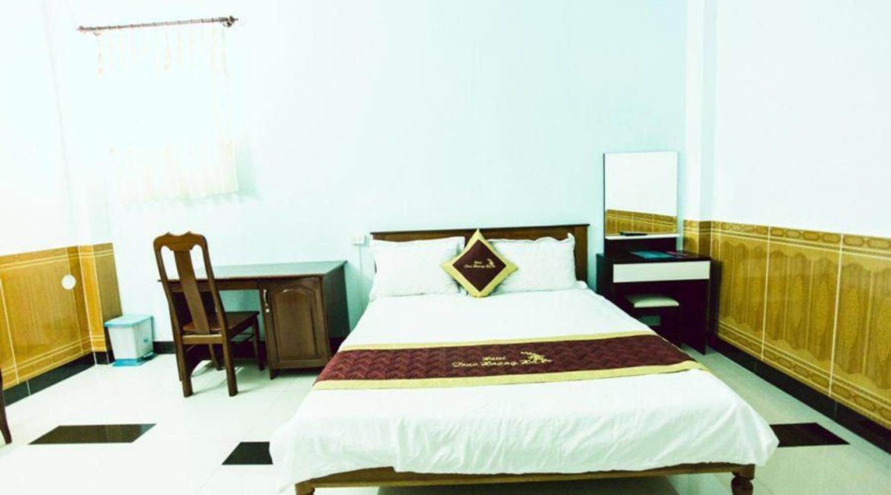 Truc Hoang Ha Hotel Kon Tum Buitenkant foto